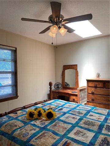 8 Pratt Lane, Bella Vista, AR 72715