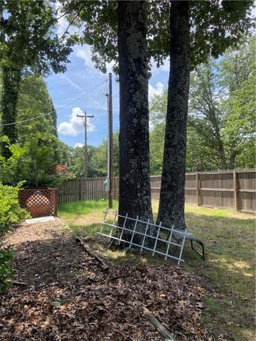 8 Pratt Lane, Bella Vista, AR 72715