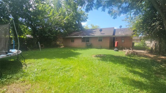 2826 Monticello Drive, Houston, TX 77045