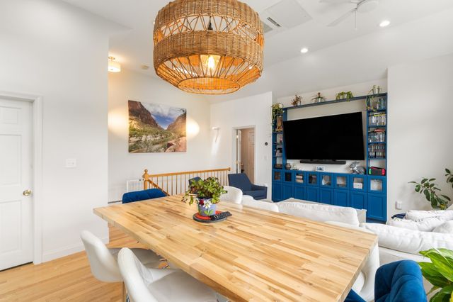 14 Belmont St A, Somerville, MA 02143