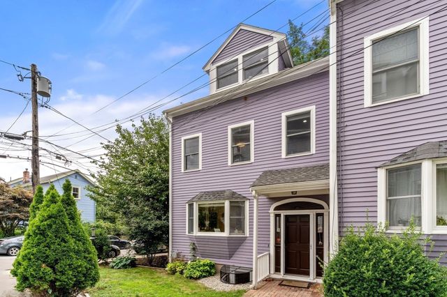 14 Belmont St A, Somerville, MA 02143
