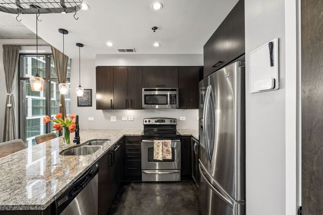 1510 Demonbreun St Apt 608, Nashville, TN 37203