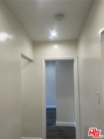 1402 E 57th Street, Los Angeles, CA 90011