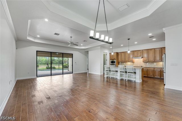 12643 Kinross LN, Naples, FL 34120