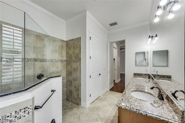 12643 Kinross LN, Naples, FL 34120