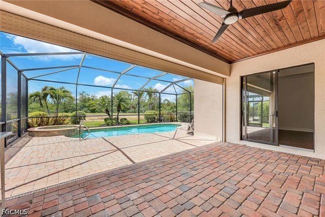 12643 Kinross LN, Naples, FL 34120
