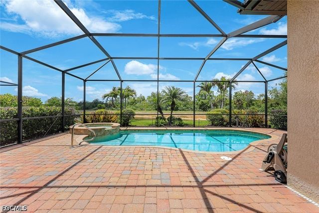 12643 Kinross LN, Naples, FL 34120