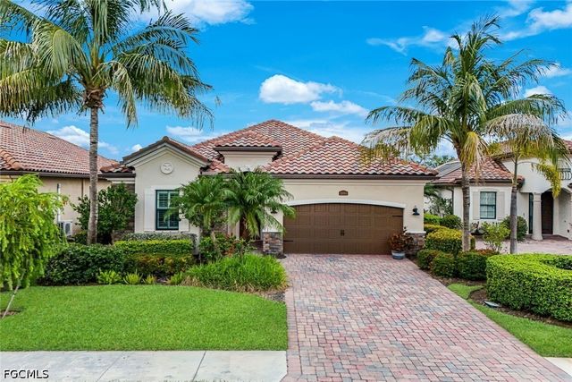 12643 Kinross LN, Naples, FL 34120