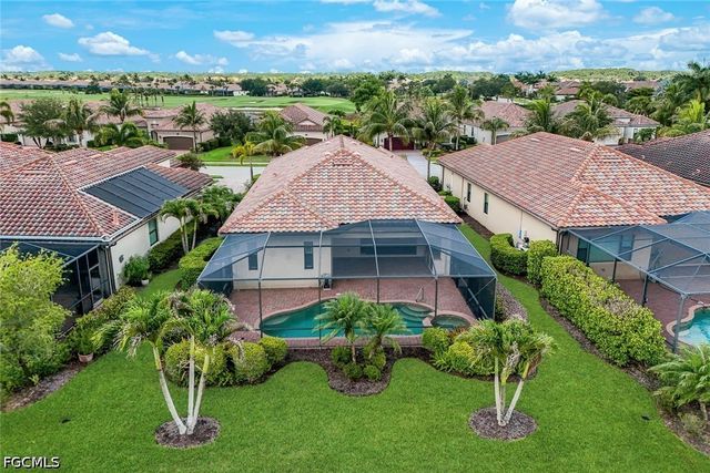 12643 Kinross LN, Naples, FL 34120