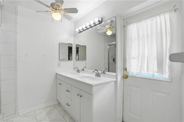 940 10th ST SE, Naples, FL 34117