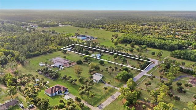 940 10th ST SE, Naples, FL 34117