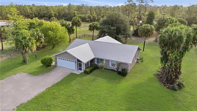 940 10th ST SE, Naples, FL 34117