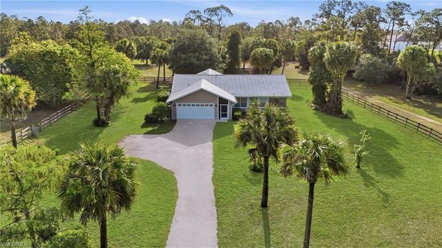 940 10th ST SE, Naples, FL 34117