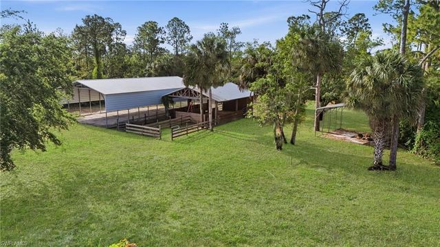 940 10th ST SE, Naples, FL 34117