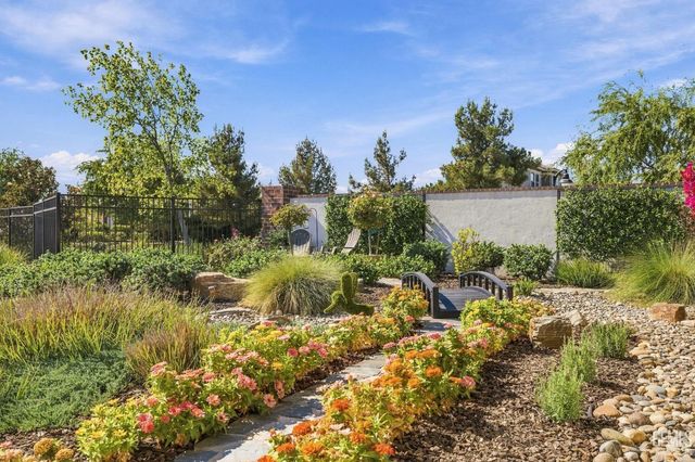 11632 Shady Valley Place, Bakersfield, CA 93311