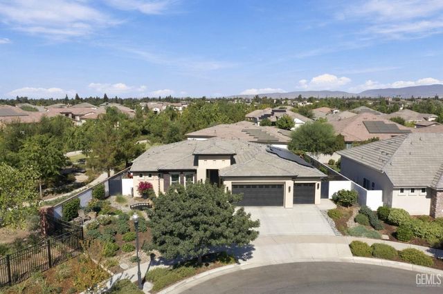 11632 Shady Valley Place, Bakersfield, CA 93311