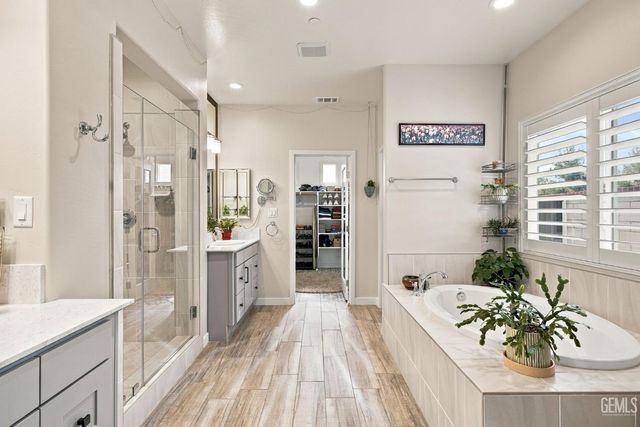 11632 Shady Valley Place, Bakersfield, CA 93311