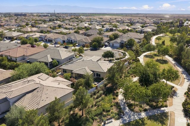 11632 Shady Valley Place, Bakersfield, CA 93311