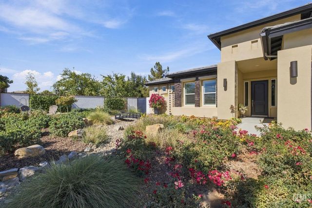 11632 Shady Valley Place, Bakersfield, CA 93311