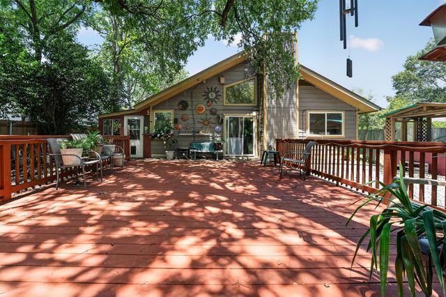 5227 Meadow Creek DR, Austin, TX 78745