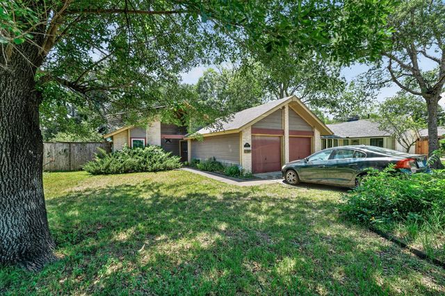 5227 Meadow Creek DR, Austin, TX 78745