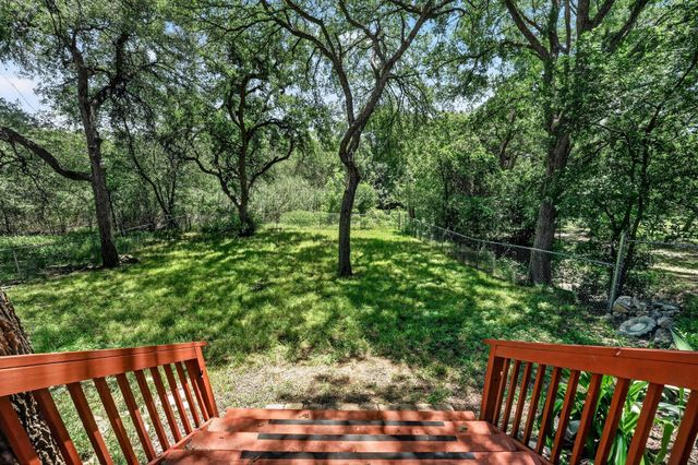 5227 Meadow Creek DR, Austin, TX 78745