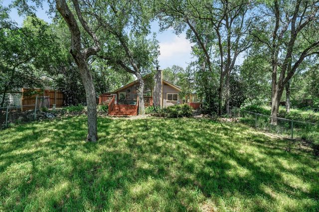 5227 Meadow Creek DR, Austin, TX 78745