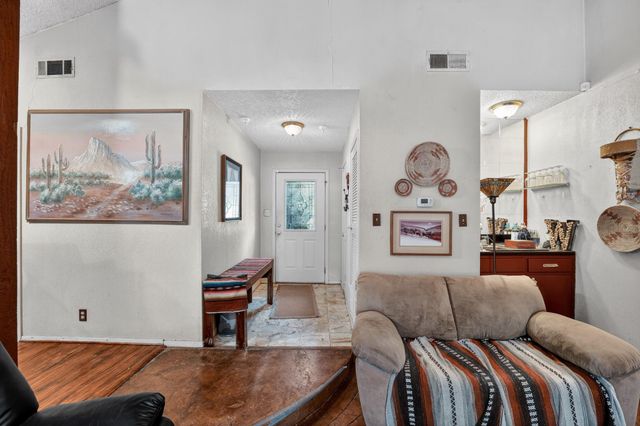 5227 Meadow Creek DR, Austin, TX 78745