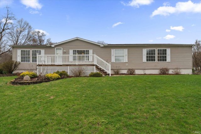 52115 Hollyhock Road, South Bend, IN 46637