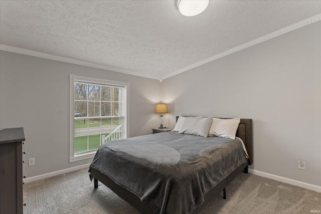 52115 Hollyhock Road, South Bend, IN 46637