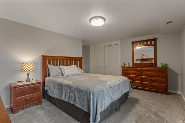 52115 Hollyhock Road, South Bend, IN 46637