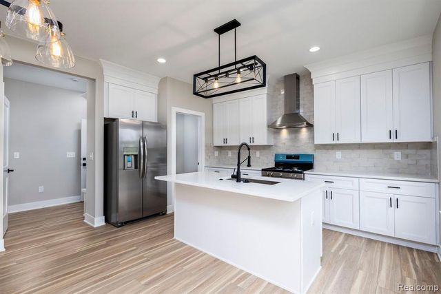 2323 Baltimore, Davison, MI 48423