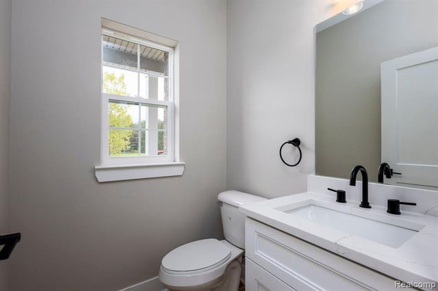 2323 Baltimore, Davison, MI 48423