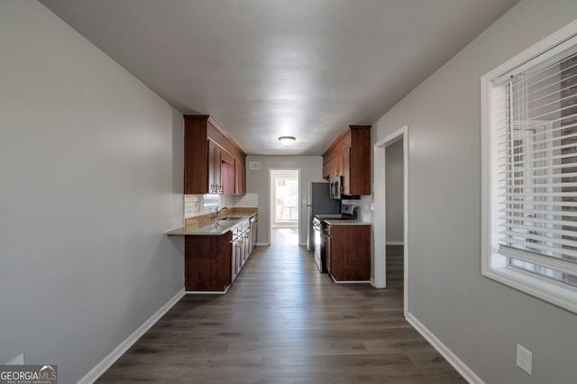 1870 Sandgate Circle, South Fulton, GA 30349