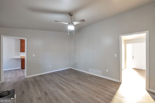 1870 Sandgate Circle, South Fulton, GA 30349