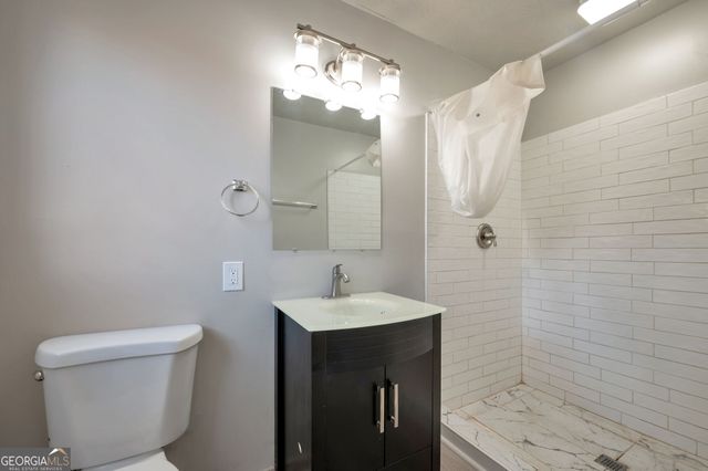 1870 Sandgate Circle, South Fulton, GA 30349