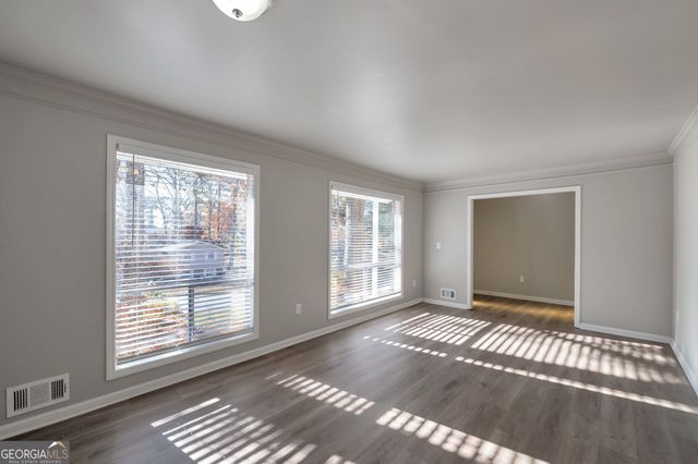 1870 Sandgate Circle, South Fulton, GA 30349