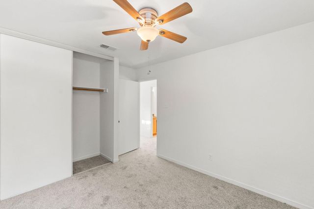 15 Breezy Point Place, The Woodlands, TX 77381