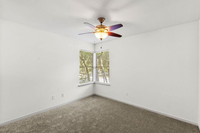 15 Breezy Point Place, The Woodlands, TX 77381