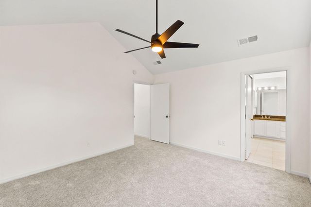 15 Breezy Point Place, The Woodlands, TX 77381