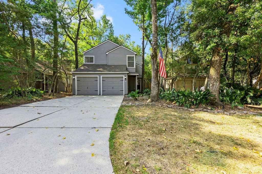15 Breezy Point Place, The Woodlands, TX 77381