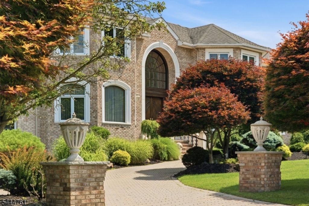 1 WIMBLEDON COURT, Cedar Grove Twp., NJ 07009 — photo 5