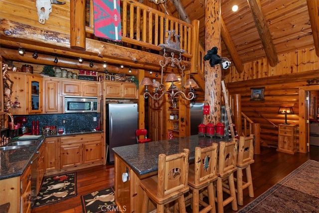 28730 Potomac, Lake Arrowhead, CA 92352