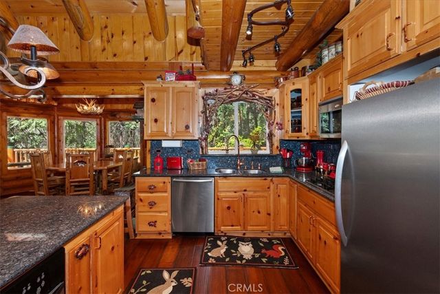 28730 Potomac, Lake Arrowhead, CA 92352