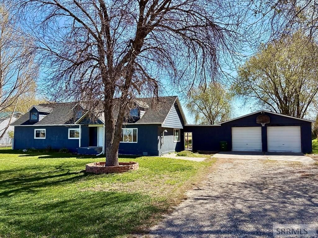 Image 3 of property listing at 388 N 3500 E, Lewisville, ID 83431