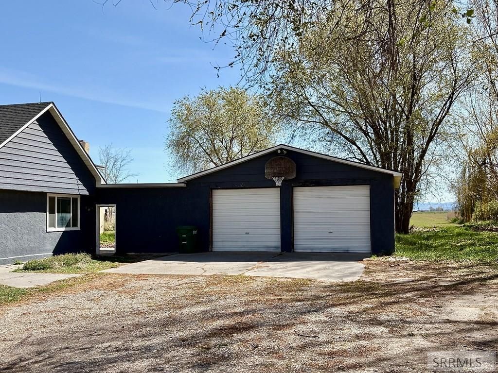 Image 4 of property listing at 388 N 3500 E, Lewisville, ID 83431