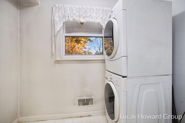 8639 N 27th Street, Richland Twp, MI 49083