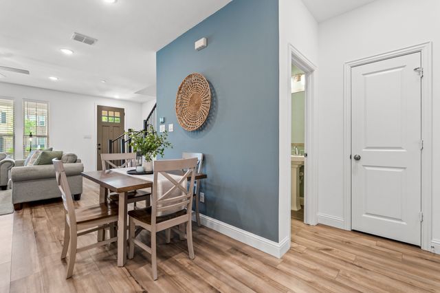 2529 Barnwood Lane, Garland, TX 75042