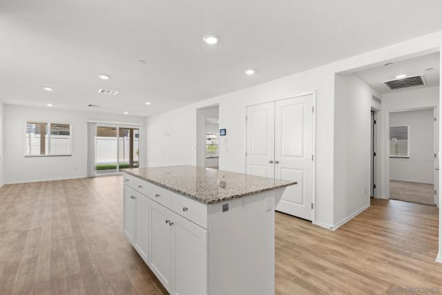 30800 ACAPPELLA DR., Winchester, CA 92596