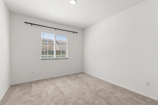 30800 ACAPPELLA DR., Winchester, CA 92596